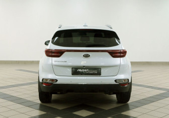 Подержанный автомобиль Kia Sportage 2021 года (5 фото)