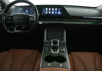 Подержанный автомобиль Omoda C5 2022 года (12 фото)