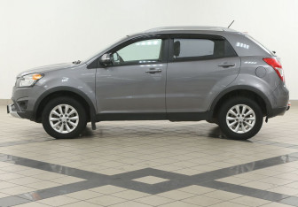 Подержанный автомобиль SsangYong Actyon 2014 года (7 фото)