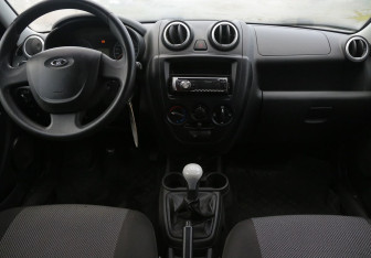 Подержанный автомобиль LADA (ВАЗ) Granta Liftback 2016 года (12 фото)