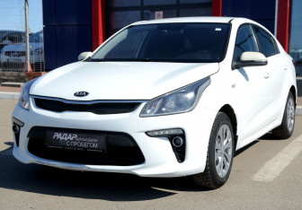 Подержанный автомобиль Kia Rio Sedan 2018 года (3 фото)