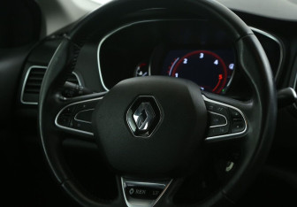 Подержанный автомобиль Renault Megane Wagon 2019 года (16 фото)