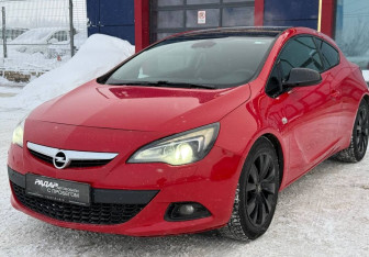 Подержанный автомобиль Opel Astra Hatchback 2013 года (4 фото)