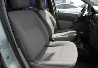 Подержанный автомобиль Renault Logan Sedan 2008 года (10 фото)
