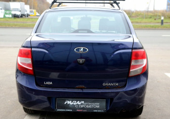 Подержанный автомобиль LADA (ВАЗ) Granta Sedan 2014 года (5 фото)