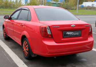 Подержанный автомобиль Chevrolet Lacetti Sedan 2007 года (4 фото)