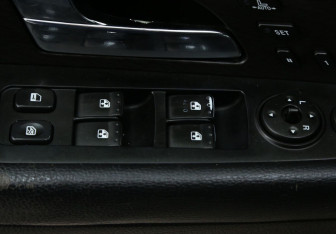 Подержанный автомобиль SsangYong Rexton 2012 года (17 фото)