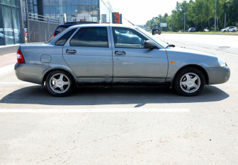 Подержанный автомобиль LADA (ВАЗ) Priora Sedan 2013 года (7 фото)