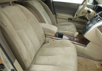 Подержанный автомобиль Nissan Teana 2006 года (10 фото)