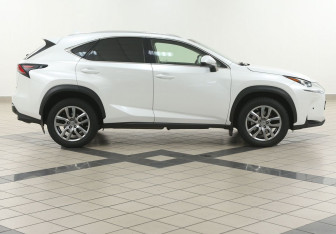 Подержанный автомобиль Lexus NX 2017 года (5 фото)