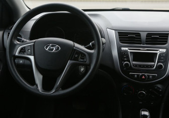 Подержанный автомобиль Hyundai Solaris Sedan 2016 года (14 фото)