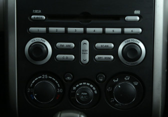 Подержанный автомобиль Mitsubishi Galant Sedan 2006 года (13 фото)