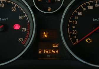 Подержанный автомобиль Opel Zafira Compactvan 2008 года (18 фото)