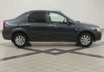 Подержанный автомобиль Renault Logan Sedan 2008 года (6 фото)