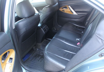 Подержанный автомобиль Toyota Camry Sedan 2006 года (12 фото)