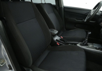 Подержанный автомобиль Mitsubishi Lancer Sedan 2006 года (10 фото)