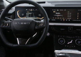 Подержанный автомобиль Exeed VX 2023 года (14 фото)