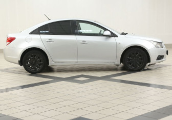 Подержанный автомобиль Chevrolet Cruze Sedan 2012 года (5 фото)