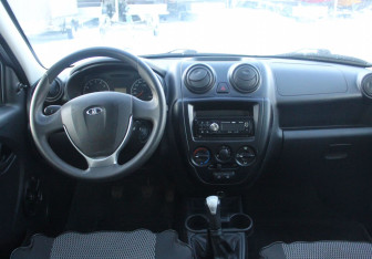 Подержанный автомобиль LADA (ВАЗ) Granta Sedan 2018 года (13 фото)