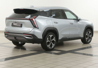 Подержанный автомобиль Geely Atlas 2023 года (4 фото)