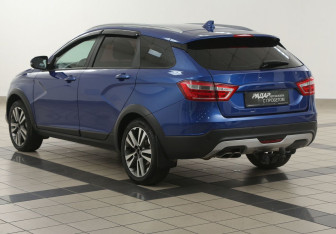 Подержанный автомобиль LADA (ВАЗ) Vesta Wagon 2020 года (2 фото)