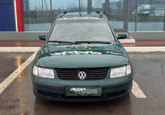 Подержанный автомобиль Volkswagen Passat Wagon 1999 года (2 фото)