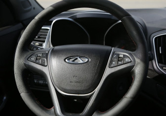 Подержанный автомобиль Chery Tiggo 5 2014 года (16 фото)