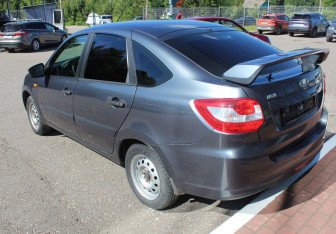 Подержанный автомобиль LADA (ВАЗ) Granta Liftback 2015 года (5 фото)