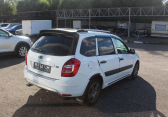 Подержанный автомобиль LADA (ВАЗ) Kalina Wagon 2014 года (7 фото)