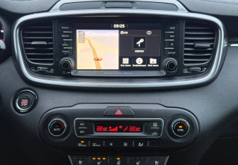 Подержанный автомобиль Kia Sorento 2019 года (13 фото)