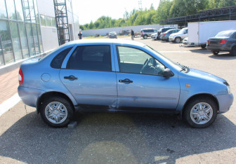 Подержанный автомобиль LADA (ВАЗ) Kalina Sedan 2007 года (8 фото)