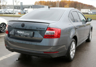Подержанный автомобиль Skoda Octavia Liftback 2017 года (6 фото)