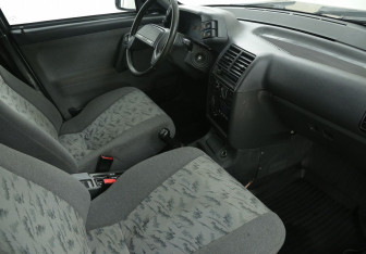 Подержанный автомобиль LADA (ВАЗ) 2110 2005 года (9 фото)