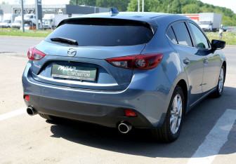 Подержанный автомобиль Mazda Axela Hatchback 2014 года (6 фото)