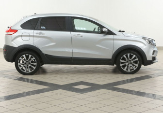 Подержанный автомобиль LADA (ВАЗ) XRAY 2019 года (5 фото)