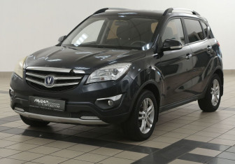 Подержанный автомобиль Changan CS35 2018 года (8 фото)