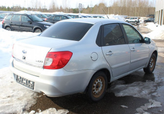 Подержанный автомобиль Datsun on-DO 2015 года (7 фото)