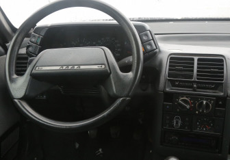 Подержанный автомобиль LADA (ВАЗ) 2112 2006 года (14 фото)