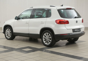 Подержанный автомобиль Volkswagen Tiguan 2012 года (2 фото)