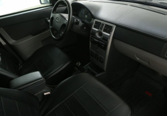 Подержанный автомобиль LADA (ВАЗ) Priora Hatchback 2009 года (9 фото)