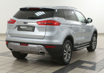 Подержанный автомобиль Geely Atlas 2019 года (4 фото)