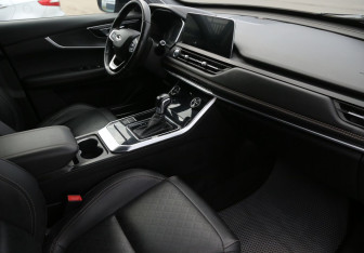 Подержанный автомобиль Chery Tiggo 8 2021 года (9 фото)