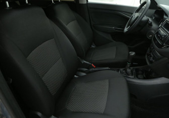 Подержанный автомобиль LADA (ВАЗ) Vesta Sedan 2018 года (10 фото)