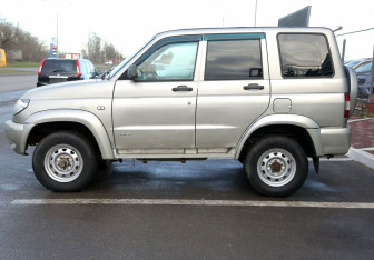 Подержанный автомобиль УАЗ Patriot 2010 года (7 фото)