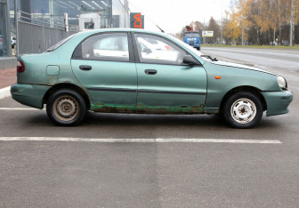 Подержанный автомобиль ЗАЗ Sens Sedan 2008 года (7 фото)