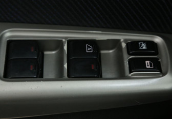 Подержанный автомобиль Subaru Forester Suv 2008 года (17 фото)