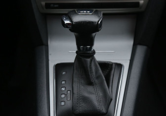 Подержанный автомобиль Skoda Octavia Liftback 2012 года (13 фото)