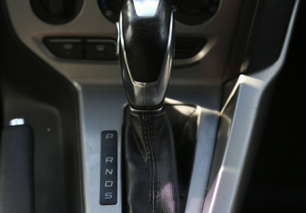 Подержанный автомобиль Ford Focus Hatchback 2014 года (15 фото)