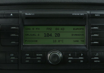 Подержанный автомобиль Skoda Octavia Liftback 2008 года (13 фото)
