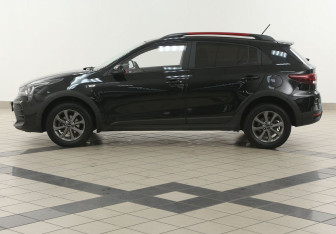 Подержанный автомобиль Kia Rio Hatchback 2021 года (7 фото)